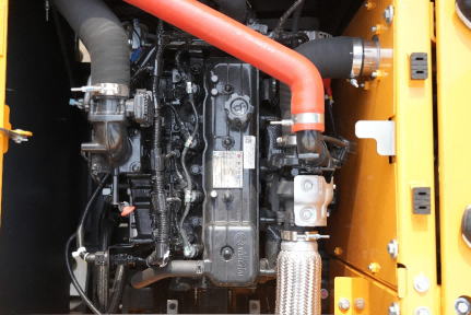 Weichai WP4.1 Four-Cylinder Diesel Engine Compartment of the Hyundai HX135G Weichai WP4.1 Four-Cylinder Diesel Engine Compartment of the Hyundai HX135G