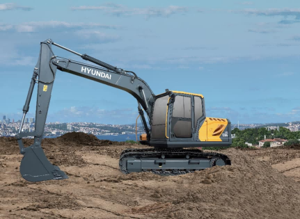 Hyundai HX135G 13.5-Ton Crawler Excavator on an Earthmoving Jobsite Hyundai HX135G 13.5-Ton Crawler Excavator on an Earthmoving Jobsite