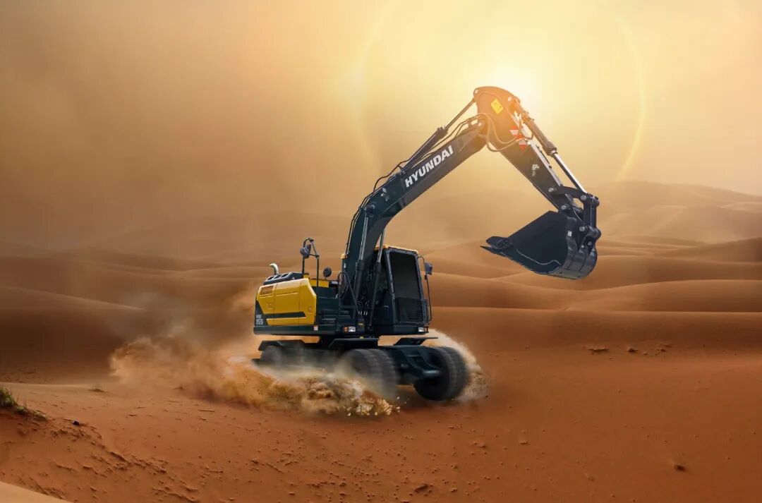 Hyundai HW155 Wheeled Excavator Working in Dusty Conditions